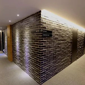 8 Hotel