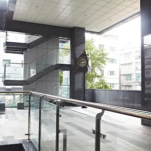 Hotel Rainbow Myeongdong, Séoul