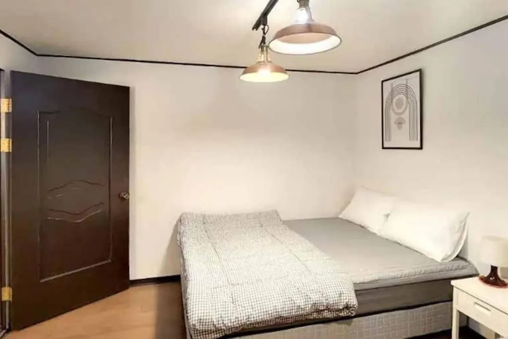 K-1 Hongdae Yeontral Park Apartment Seoul