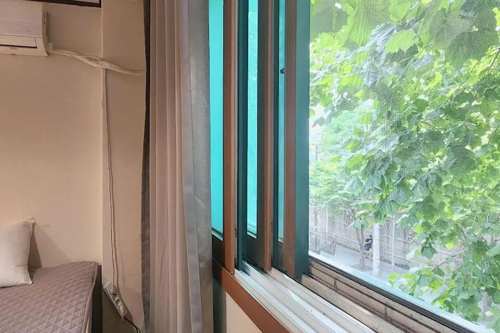 K-1 Hongdae Yeontral Park Apartment Seoul