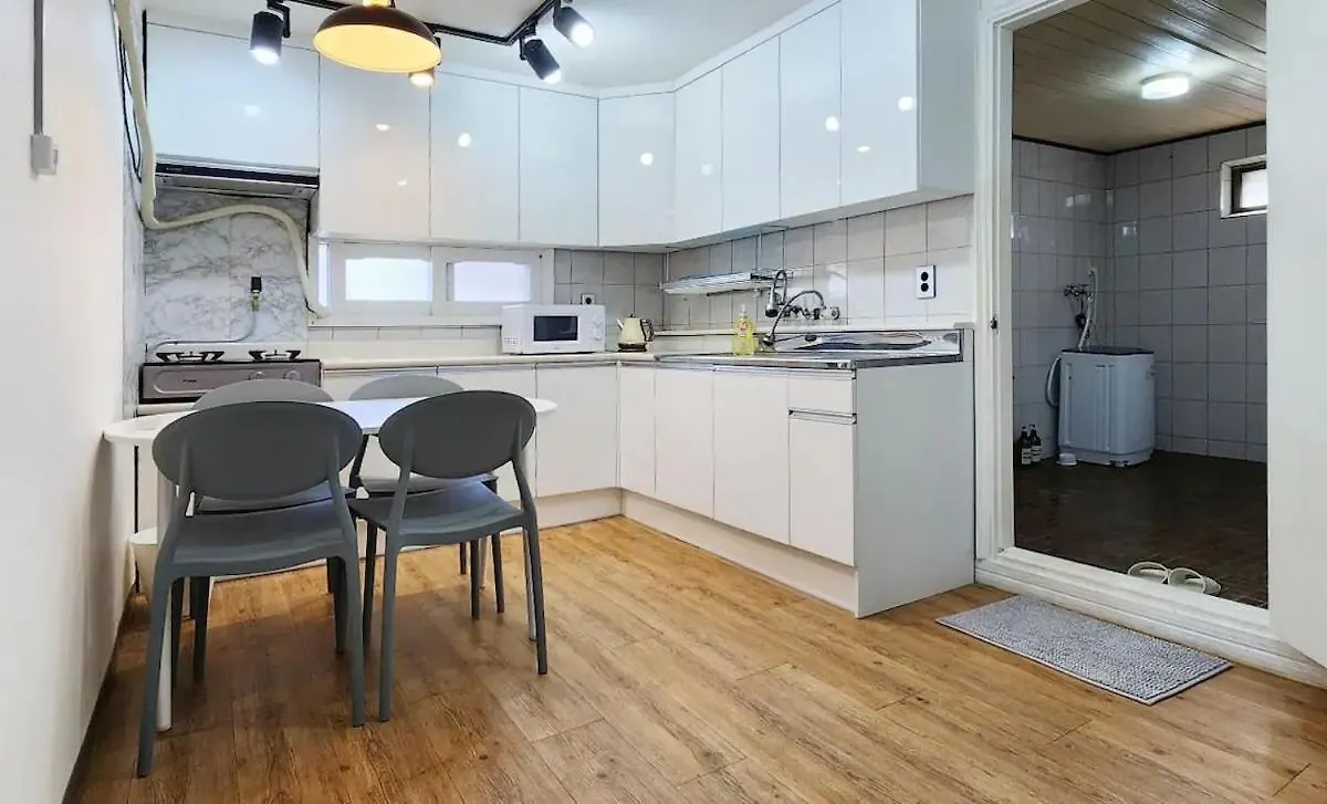 K-1 Hongdae Yeontral Park Apartment Seoul