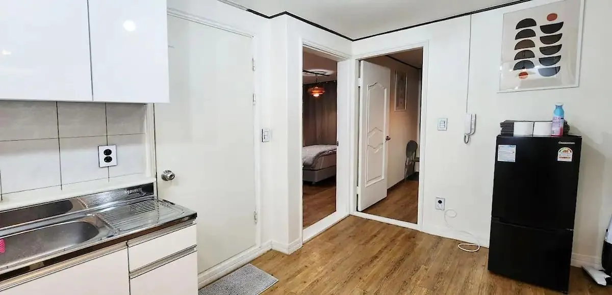 K-1 Hongdae Yeontral Park Apartment Seoul 0*,