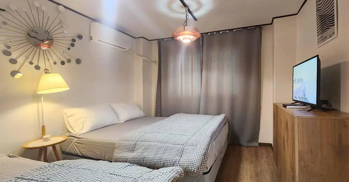 K-1 Hongdae Yeontral Park Apartment Seoul